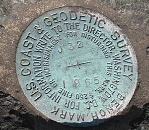 DarienCTUSCoastAndGeodeticSurvey1965Marker11042007