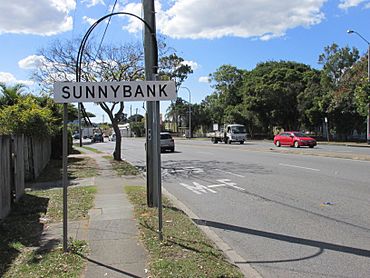 Mains Rd 43 N Sunnybank sign.jpg