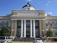 Morehouse Parish Courthouse, Bastrop, LA IMG 2803