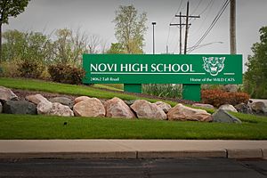 NoviHighSchoolMIEntranceSign