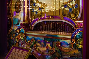 Wurlitzer 165 Dupler Orchestral Organ (SN 3124) - Looff Carousel - Santa Cruz Beach Boardwalk (taken on 2015-04-04 18.37.26 by David Prasad)