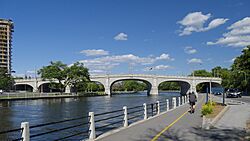 Bank Street Bridge 2014 p2.jpg