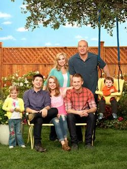 Good Luck Charlie cast