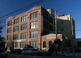 Goodwill Industries Bldg Dec2011.jpg