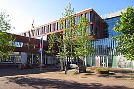 Goor pleintje bij gemeentehuis