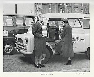 Meals on wheels in Stepney Wellcome L0074581