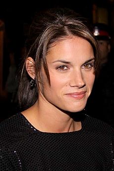 Missy Peregrym 06 (9680600585) (2)