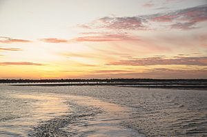 Portsmouth harbour England - panoramio.jpg