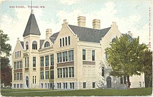 PostcardPortageWIPortageHighSchool1911