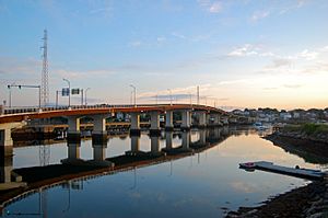 Veterans Memorial Bridge.JPG