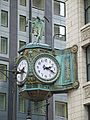 20070530 35 East Wacker Clock