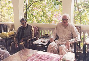 Abdul Wali Khan mit --Kabir Stori-- 2014-04-13 18-34