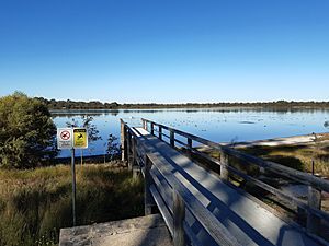 Bibra Lake, June 2020 01.jpg