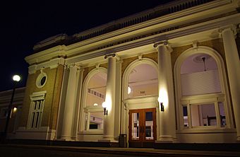 Salem Oregon train station night.JPG