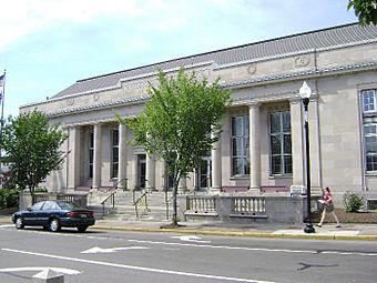 Taunton Post Office.jpg