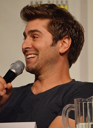 Tory Belleci (7613378592) (cropped).jpg