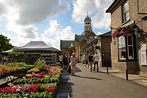 Cmglee Thetford market