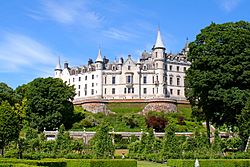 Dunrobin Castle -Sutherland -Scotland-28June2006.jpg