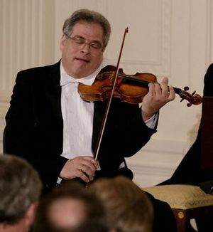 ItzhakPerlmanWhitehouse2