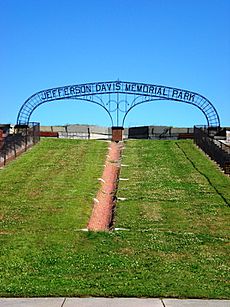 Jefferson Davis Memorial Park, Fort Monroe - Stierch