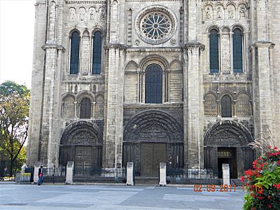 Paris, France. BASILICA SAINT-DENIS. (PA00079952)(Detail)