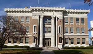 Polk County Courthouse in Osceola