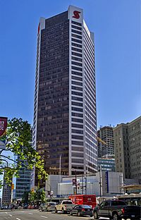 Scotia Tower Vancouver 2015.jpg