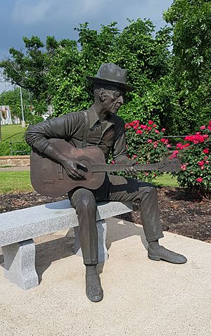 Skulptur von Mance Lipscomb (2011)