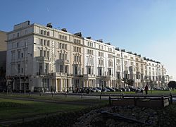 1–17 Palmeira Square, Hove (NHLE Code 1298646).JPG