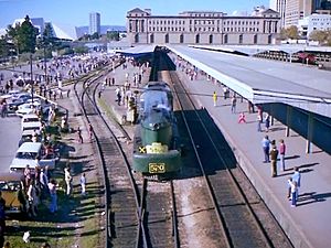 520 at adelaide station