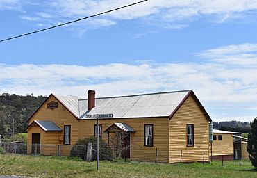 Bibbenluke Public Hall 003.JPG