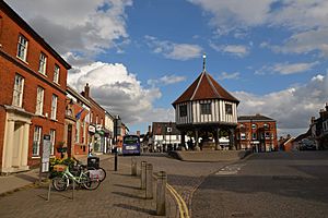 Cmglee Wymondham Market Place.jpg