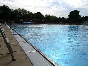 Parliament Hill Lido (7321241562).jpg