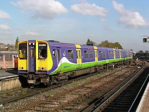 313114 arriving at Clapham Junction