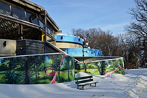 External wall mural at Rainbow Stage in Kildonan Park, Winnipeg Manitoba 07