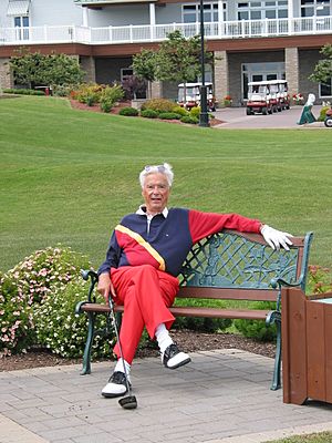 Harold Shipp Golfing.JPG