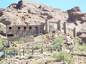 Phoenix-Camelback Castle-1967-1