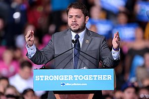 Ruben Gallego (30457489750)