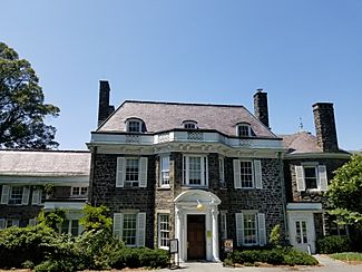 Wave hill house, August 2019.jpg