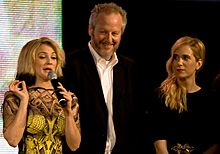 Flickr - Josh Jensen - Drew Barrymore, Daniel Stern and Kristen Wiig (cropped)