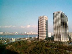 Korea-Seoul-Yeouido-LG Twin building-01.jpg