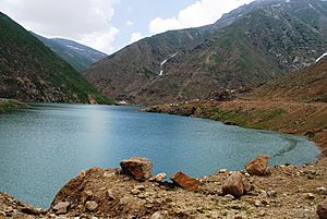 Lulusar Lake