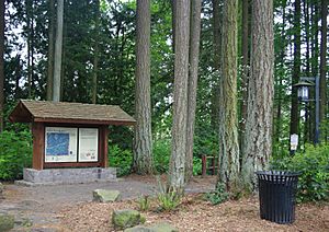 Noble Woods Park trailhead.JPG