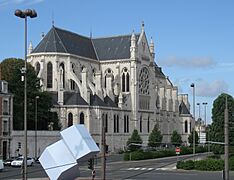 Orléans église Saint-Paterne 1