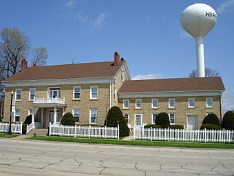 Warren IL Old Stone Hotel1.JPG