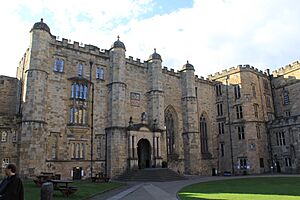 Durham Castle, April 2017 (18) (33687759022)
