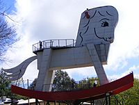 Gumeracha giant rocking horse.jpg