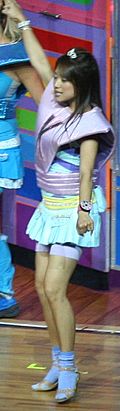 Kathleen de Leon performing Hi-5 Jan 06.jpg