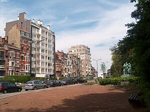 Schaerbeek Place des Carabiniers 01