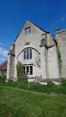 Ham Court, Bampton, May 2018 (3).jpg